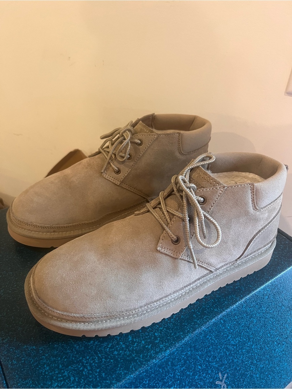Koolaburra by UGG Chukka Boots in Tan Suede
